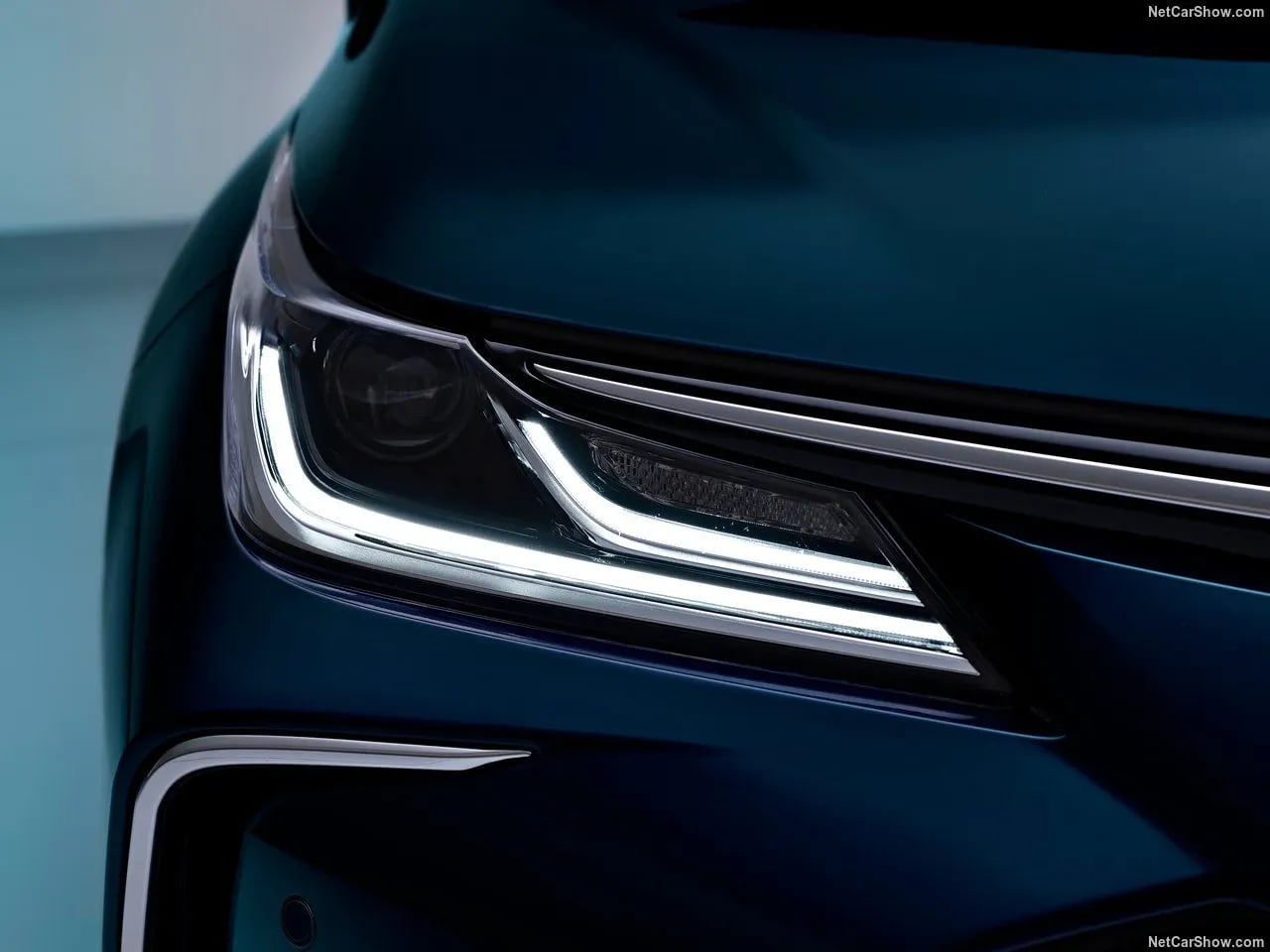 Projecteur Full LED de la Toyota Corolla Sedan