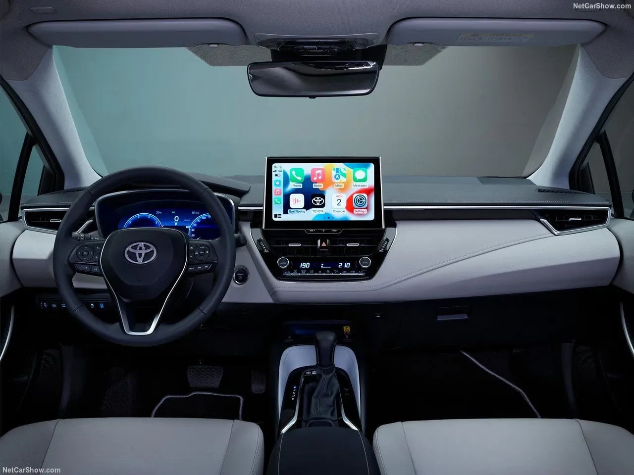 Sièges avant confortables de la Toyota Corolla Sedan