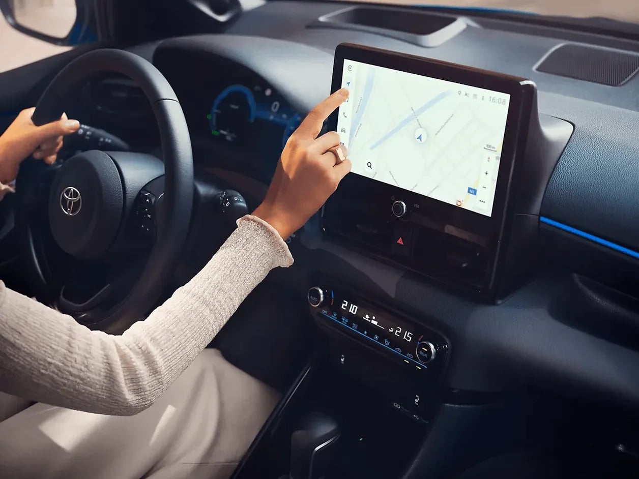 Écran multimédia connecté de la Toyota Yaris Hybrid
